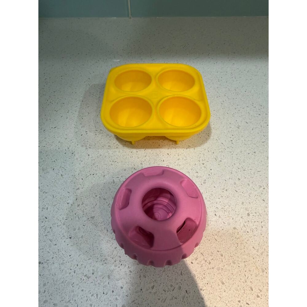 Woof Pupsicle + Treat Tray Bundle – Pink/Yellow Dog Enrichment Toy Size Small